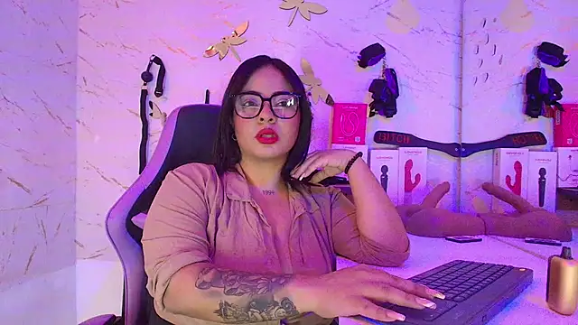 Luciana r online show from January 16, 1:51 pm