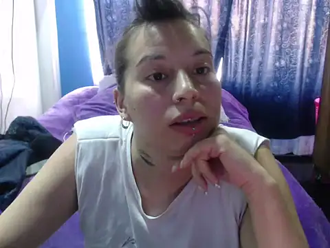 cloequeen15 online show from September 30, 9:52 pm