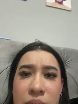 Aliciawhitee online show from December 15, 4:29 am