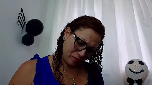 Snapshot of TifanyQueen_ chatting on October 7, 4:55 pm TifanyQueen  online show from October 7, 4:55 pm