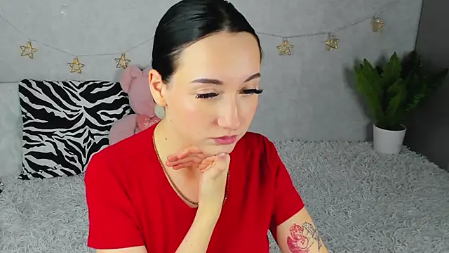 EileenMoores online show from November 19, 1:49 am