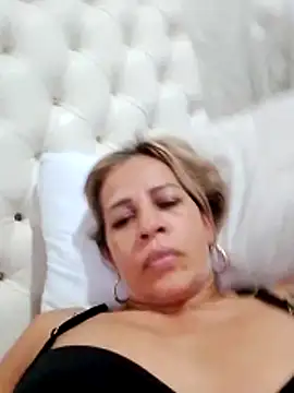 Alisson Milf online show from October 24, 4:08 am