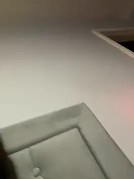 sexyBrunettex1 online show from February 2, 11:37 pm