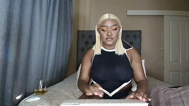 nanababe1 online show from February 5, 10:07 am