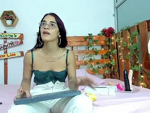 cris dulce online show from February 26, 10:53 pm