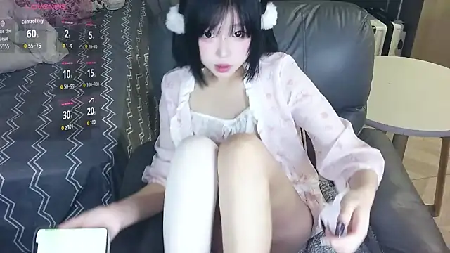 a5l2e0x online show from November 18, 2:07 pm