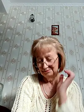 AlikaSwan5821 online show from October 9, 1:59 pm