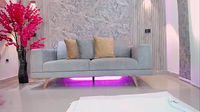 karlie small online show from March 2, 8:04 pm