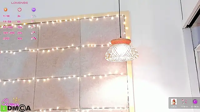 VioletHilton online show from February 10, 6:33 pm