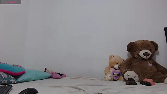 toxic sweet  online show from December 19, 5:43 am