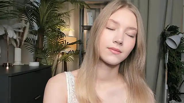 ChinBonnell online show from October 26, 6:09 am