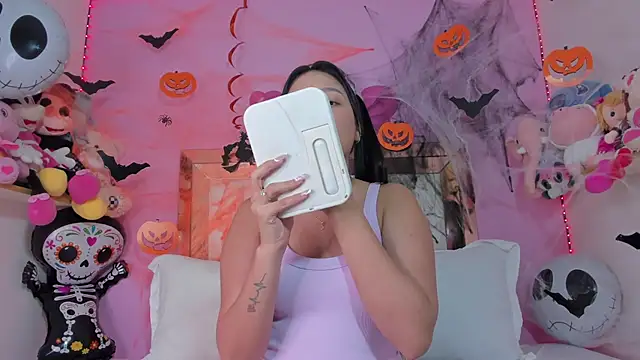 Emmy Rivas online show from October 23, 10:38 pm