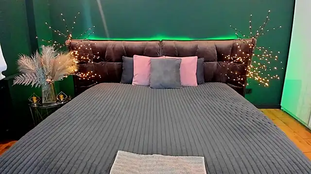 Anna Snows online show from September 15, 12:13 pm