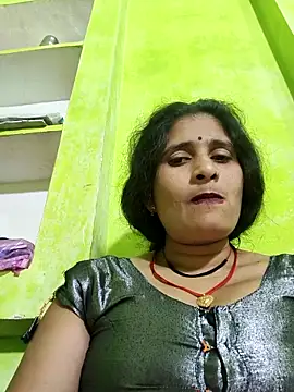 Hot-piuy online show from October 30, 4:52 pm