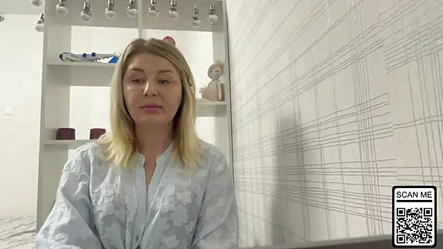 Blondie xoxoxo online show from January 10, 12:32 pm