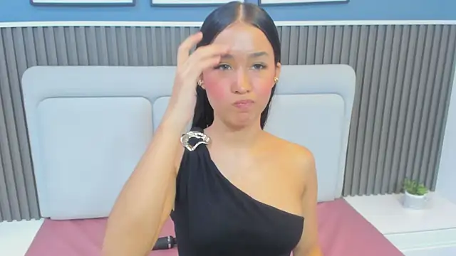 lily  star online show from February 8, 3:43 am