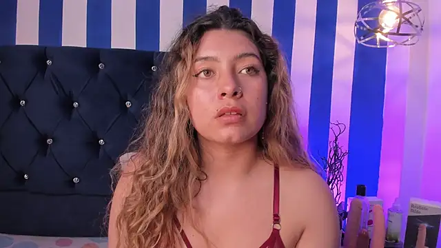 valeria rouse28 online show from November 9, 9:33 pm