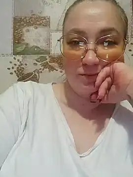 Kiss Eva online show from January 11, 2:55 pm