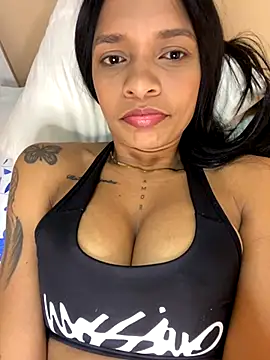 Luna025 online show from November 16, 11:10 am