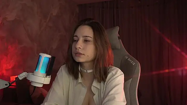 LumeNova online show from February 15, 12:57 am