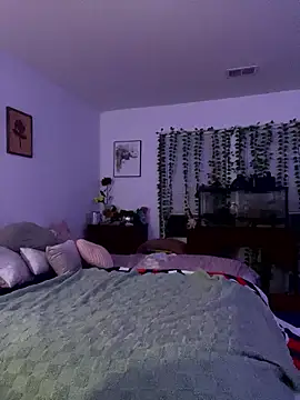 Milfy2017 online show from January 8, 4:16 am