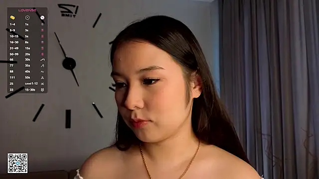 AlberthaEscue online show from September 10, 4:23 am