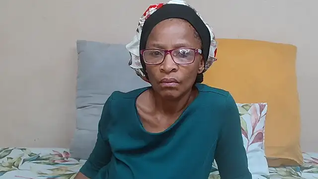 SugarPoppy24xxx online show from October 6, 9:37 am