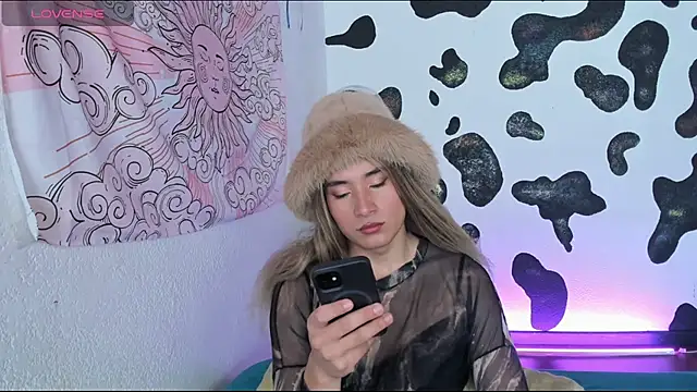 brihanna cooper online show from December 15, 1:49 pm