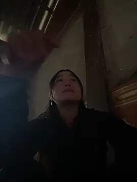 phungtiti online show from December 18, 8:08 am