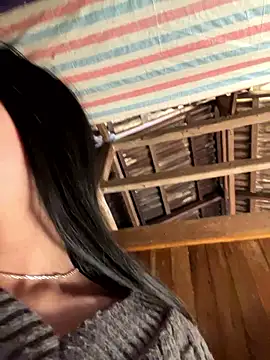 EmLy02 online show from January 12, 1:44 am