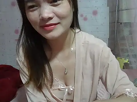 Snapshot of Findongg chatting on October 21, 2:21 pm Findongg online show from October 21, 2:21 pm