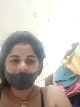 JULEE-740 online show from October 17, 11:30 pm