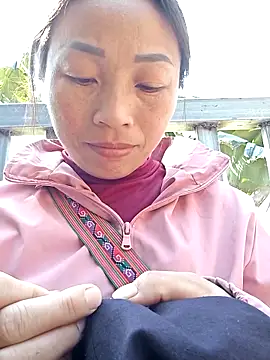 lucybaby00 online show from February 21, 6:36 am