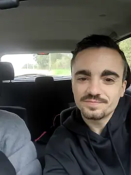 Snapshot of LunaXmilo chatting on October 19, 3:58 pm LunaXmilo online show from October 19, 3:58 pm