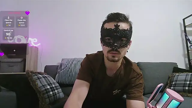 Snapshot of LunaXmilo chatting on October 15, 5:59 pm LunaXmilo online show from October 15, 5:59 pm