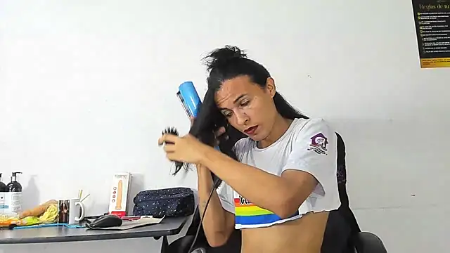 Aisha hotts777 online show from November 17, 3:02 pm