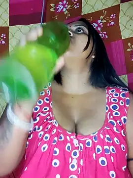 Snapshot of Hot-Show2 chatting on October 5, 5:07 pm Hot-Show2 online show from October 5, 5:07 pm