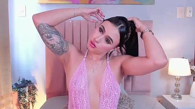 SagiraBelle online show from October 27, 6:03 pm