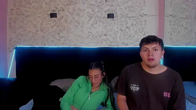 Ethan N Abby online show from January 9, 8:24 pm