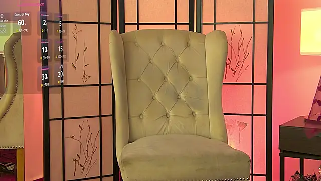 Snapshot of NiaMalkova chatting on October 10, 4:34 pm NiaMalkova online show from October 10, 4:34 pm