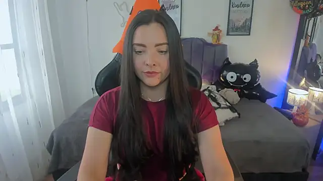 amaia monet online show from October 28, 8:57 pm