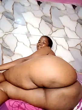 Snapshot of Miss-Alison chatting on October 29, 9:24 am Miss-Alison online show from October 29, 9:24 am