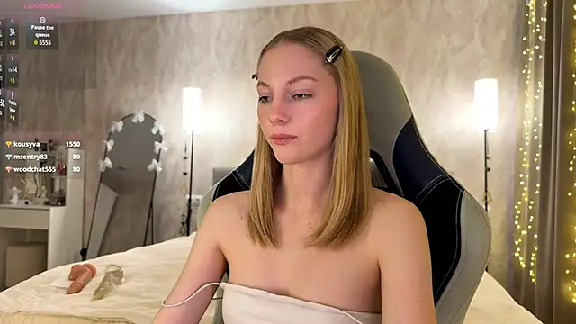 BrightAnnie online show from February 12, 2:52 pm