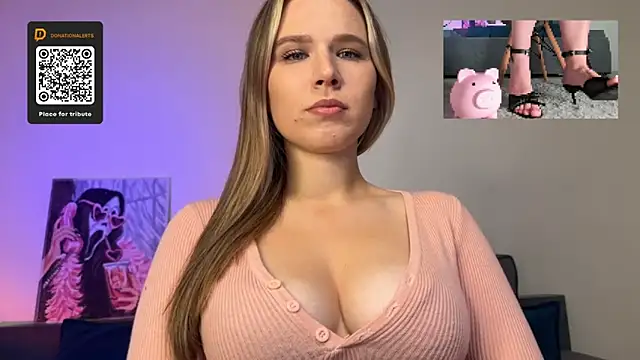 Snapshot of GoddessRoss chatting on October 29, 5:15 pm GoddessRoss online show from October 29, 5:15 pm