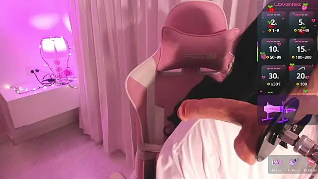 mia yeager online show from November 23, 3:31 am