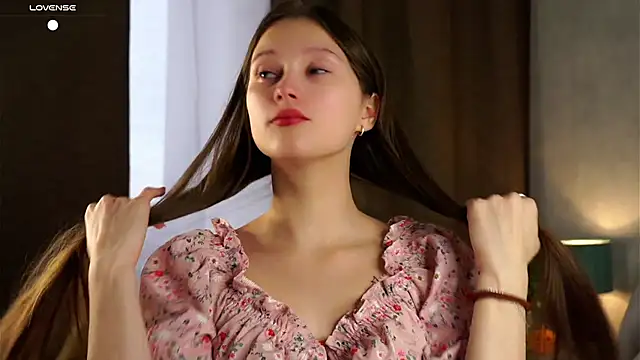 MelaniSeiver online show from November 1, 1:10 am