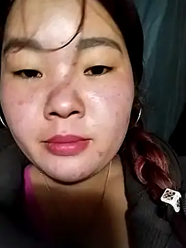 lylylove online show from February 14, 12:45 am