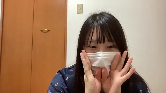 nuu u online show from October 1, 3:06 pm