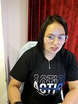 Daliz Leon online show from November 21, 11:40 pm