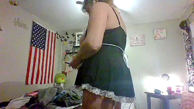 Bored Grandma online show from February 7, 10:30 am